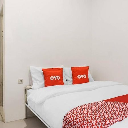 Super Oyo 91074 Stariez Senen Syariah Hotel Jakarta Exterior photo