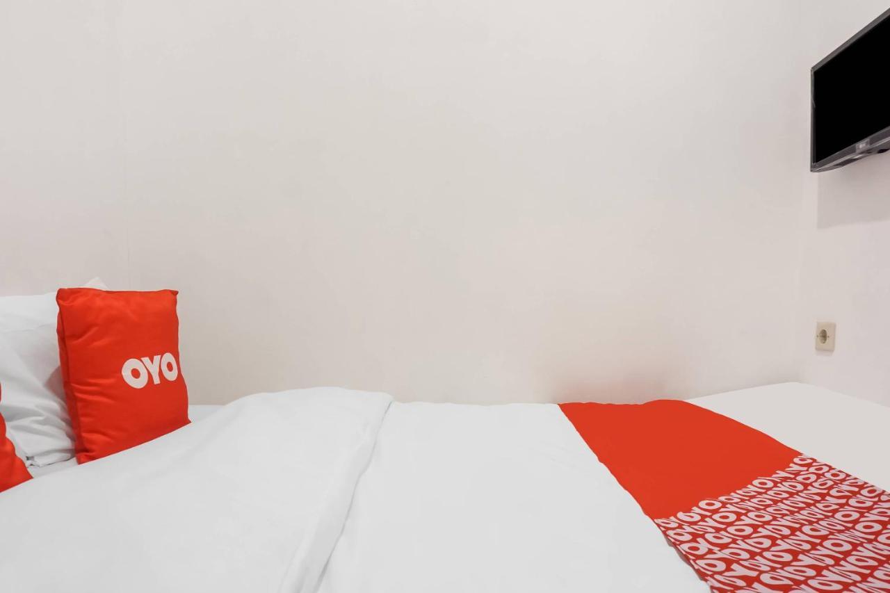 Super Oyo 91074 Stariez Senen Syariah Hotel Jakarta Exterior photo