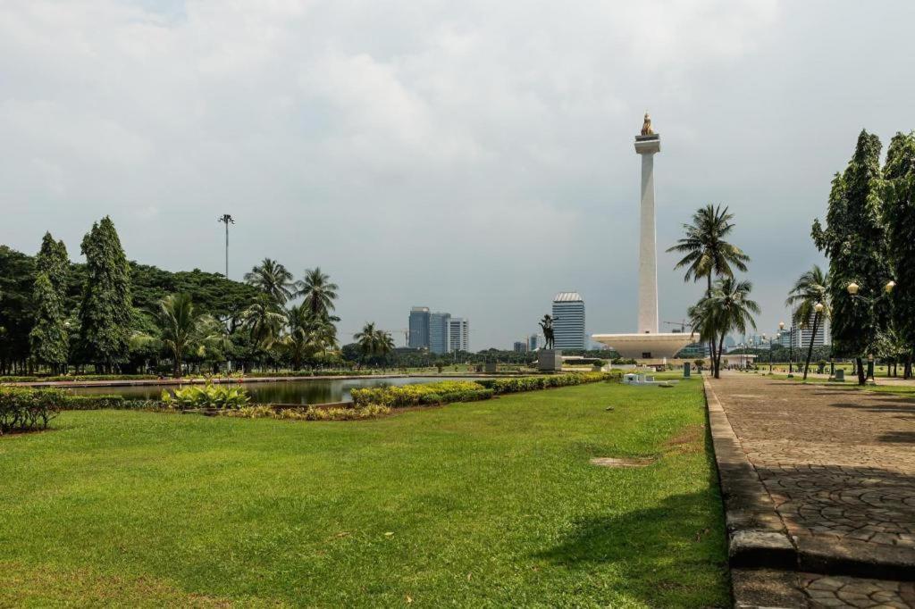 Super Oyo 91074 Stariez Senen Syariah Hotel Jakarta Exterior photo
