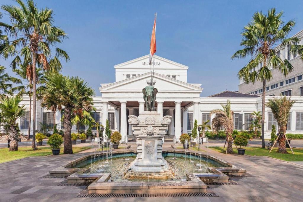 Super Oyo 91074 Stariez Senen Syariah Hotel Jakarta Exterior photo